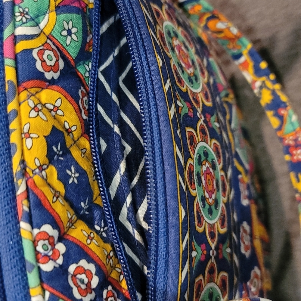 EUC Vera Bradley Small Crossbody Venetian Paisley Pattern - Picture 7 of 9